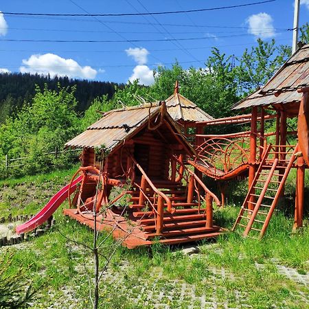 Дерев'Яний Котедж "Казка" Яремче Екстериор снимка